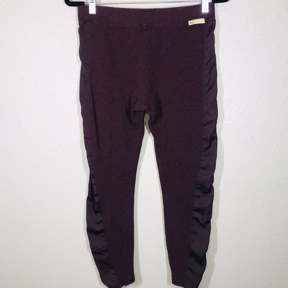 UGG Australia Purple Knit Cropped Leggings w/ Satin Side Detail - Picture 5 of 14